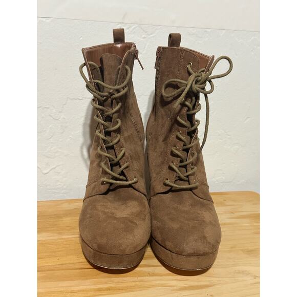 Forever 21 Womens Ankle Boots Size  9 1/2 Tan Faux Suede Ultra High Heels - Picture 1 of 5